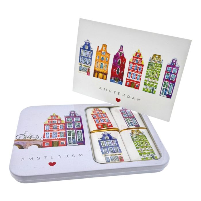 Vensterblik Amsterdam Houses met chocolade