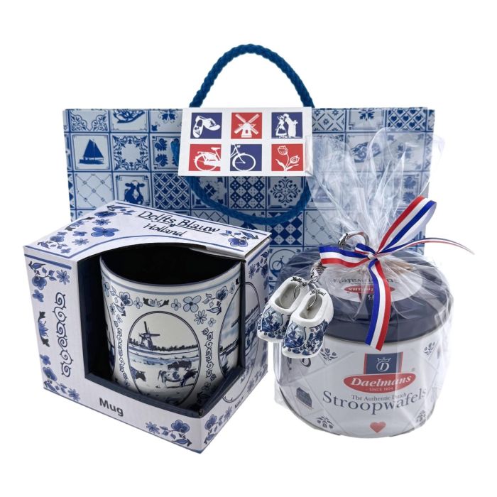 Delft Blue Souvenir Set with Dutch Syrupwaffles