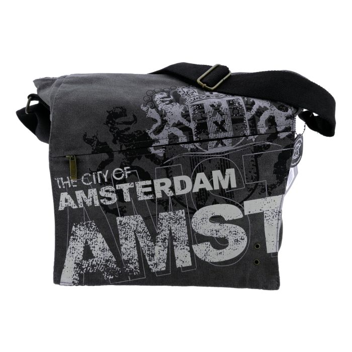 Robin Ruth Alex L Amsterdam Grijs