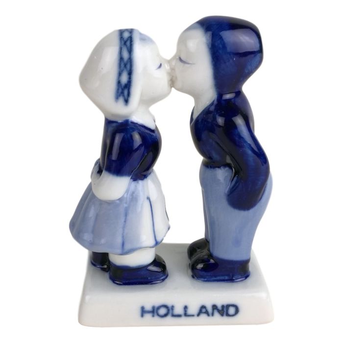 Kussend Paar op Voetje 11 cm 