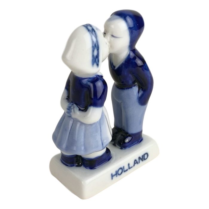 Kussend Paar op Voetje 11 cm 