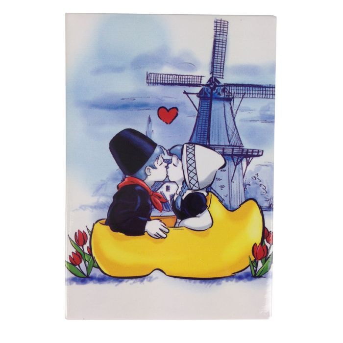Fridge  magnet Dutch Kissing Couple in Clog