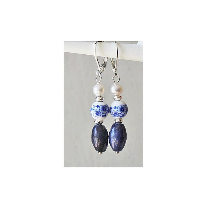 Set earrings with Lapis Lazuli beads, delftblue beads and a freshwater pearl
