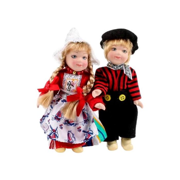 Poppen in Volendamse klederdracht, Rood