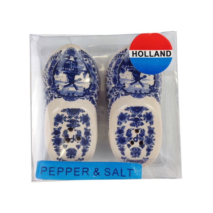 Salt and pepper shakers Clogs in giftbox