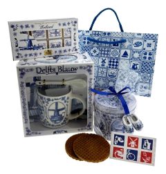 Gift Set Tradition Delft Blue Mug, Chocolate, and Stroopwafels