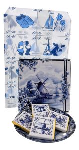 Delft Blue Gift: Plate with Chocolates