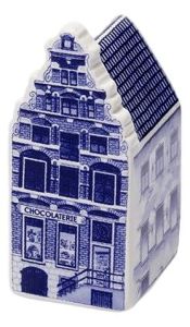 Small house "Chocolate Store"
