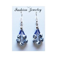 Delft blue earrings, pendants with flower beads