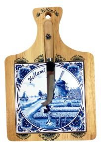 Kaasplank met kaasmes, molen