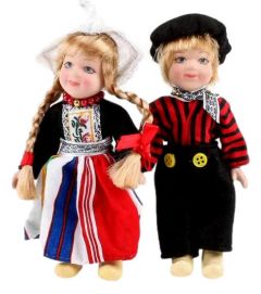 Poppen in Volendamse klederdracht, Zwart 12cm
