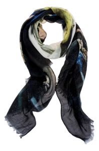 Art Scarf "Milkmaid"