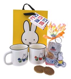 Tea time with Miffy 