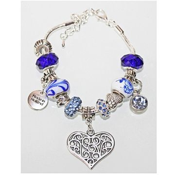Armband met delftsblauwe en andere kralen