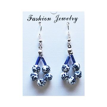 Set delftsblauwe oorbellen, hangers bloempjes
