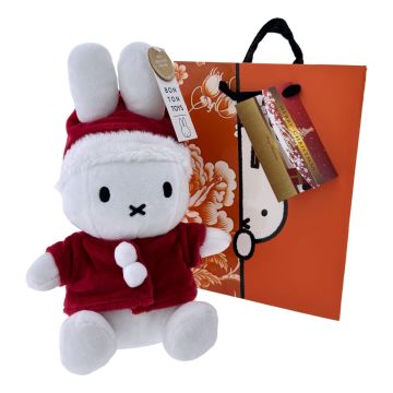 Christmas present with message "Miffy"