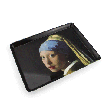 Medium tray with a "Girl with Pearl" by Johannes Vermeer
