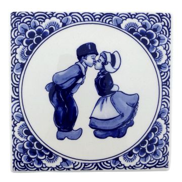 Tegel "Kussend Paar" , 13 cm 