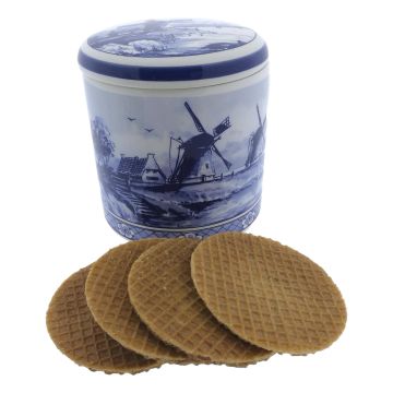 Syrupwaffles in windmill stockpot