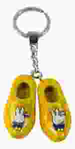 Twee gele sleutelhanger klompjes "Nijntje in Boerenkiel" , 4cm