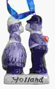 Kersthanger Kussend paar