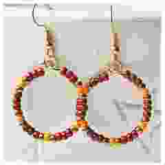 Ronde oorbellen 3mm Miyuki kralen donkerbruin en oranje-geel.