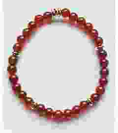 Armband rode Agaatkralen met goudkleurige hematiet