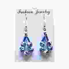 Set delftsblauwe oorbellen, hangers bloempjes