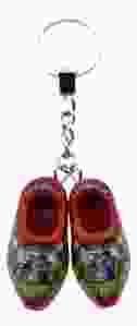 Sleutelhanger 2 houten rode klompjes met kussendpaar
