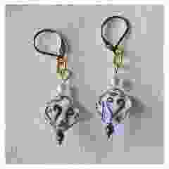 Oorbellen delftsblauw met pareltje