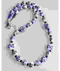 Delftblue necklace, beads with small flowers. Length 45cm/21.25 inch.