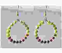 Hoop earrings with Miyuki picasso seedbeads in red and green.