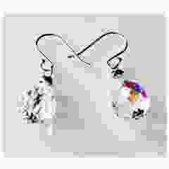 Oorbellen met kristal druppels aan zilveren oorhaken 