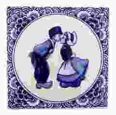 Tegel "Kussend Paar" , 13 cm 