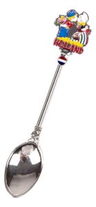 Teaspoon in a box - Kissing Couple