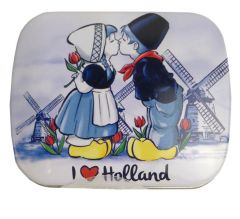 Pepermunt in blikje, Kussend Paar Holland