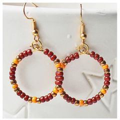 Ronde oorbellen 3mm Miyuki kralen donkerbruin en oranje-geel.