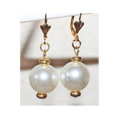 Oorbellen Acryl witte parel 16mm met goudkleurige roestvrij stalen oorhaken