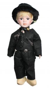 Klederdrachtpop jongen, 26cm