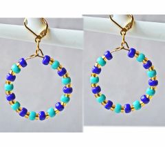 Hoop earrings with Miyuki 4mm seedbeads in cobalt blue and turquoise green.