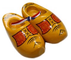 Set houten klompjes 10cm, boerengeel