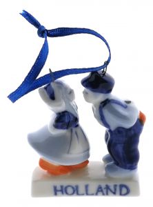 Kersthanger "Kussend Paar"