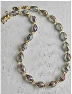 Ketting glaskralen donker Magenta kleurig, 43cm