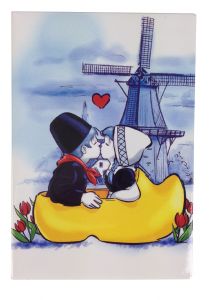 Koelkastmagneet Kussend Nederlands Paartje in klomp