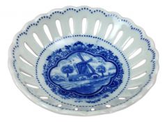 Serving dish Windmill delfts blue