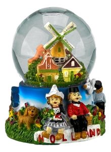 Waterbol paar op bankje 9 cm Holland