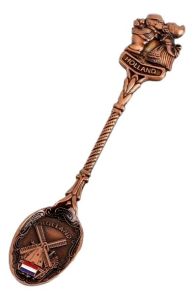 Teaspoon kissing couple in bronze color, in gift box