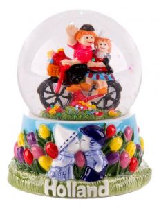 Sneeuwbol "Kussend paar" 9cm