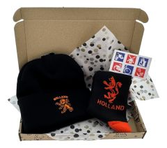 Letterbox Gift Set "Dutch Lion Hat & Socks"